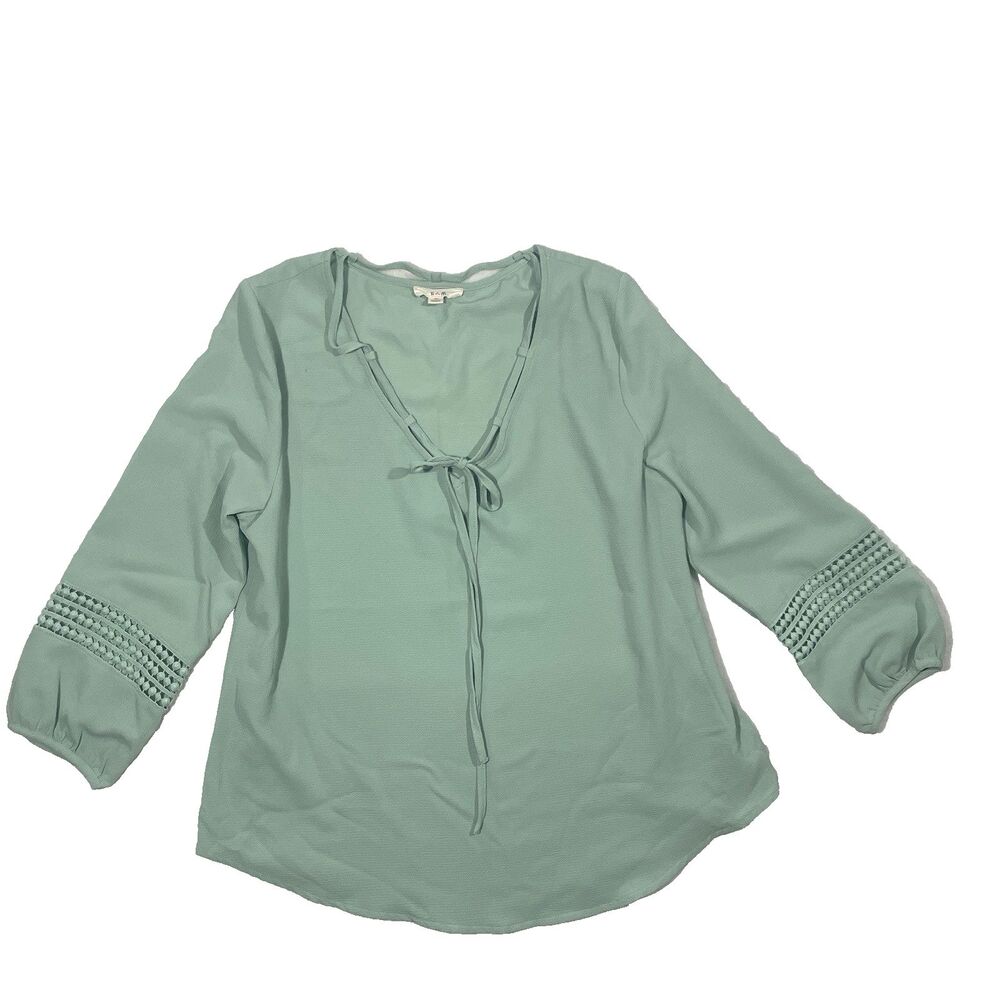 E +M Mint Green Boho Sheer Blouse 3/4 Sleeve Textured Ball Detail Women's Medium
